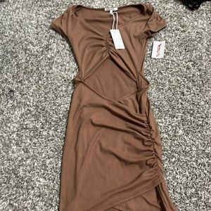 brown slit scrunch dress